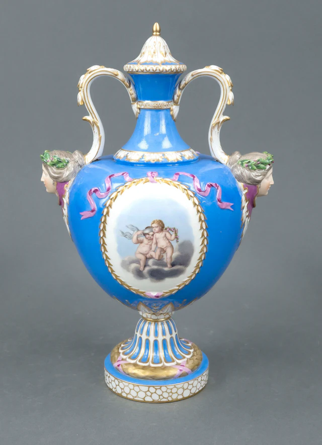 Vase, KPM Berlin. Doppelhenkel mi
