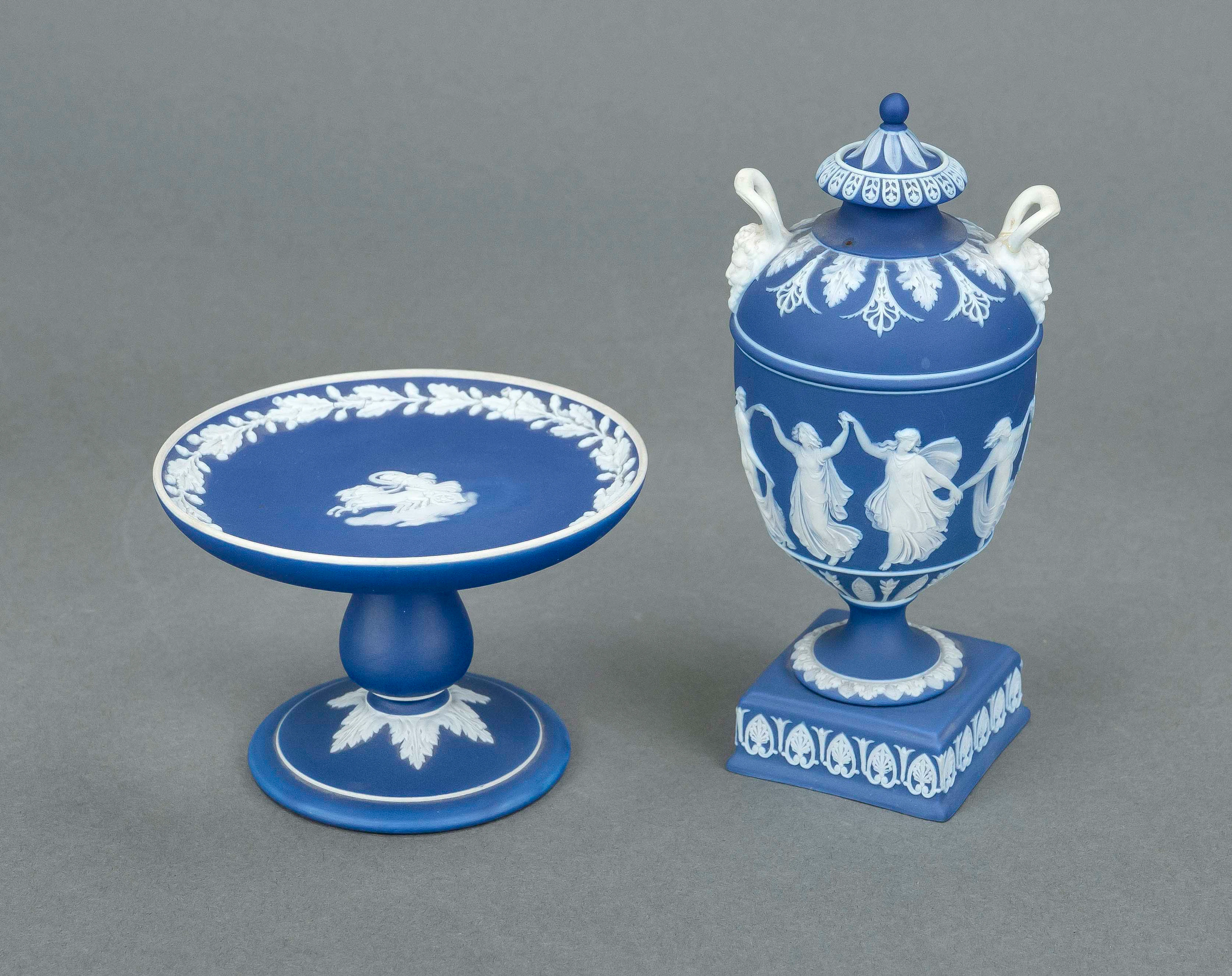 Deckelvase und Tafelaufsatz, Wedg