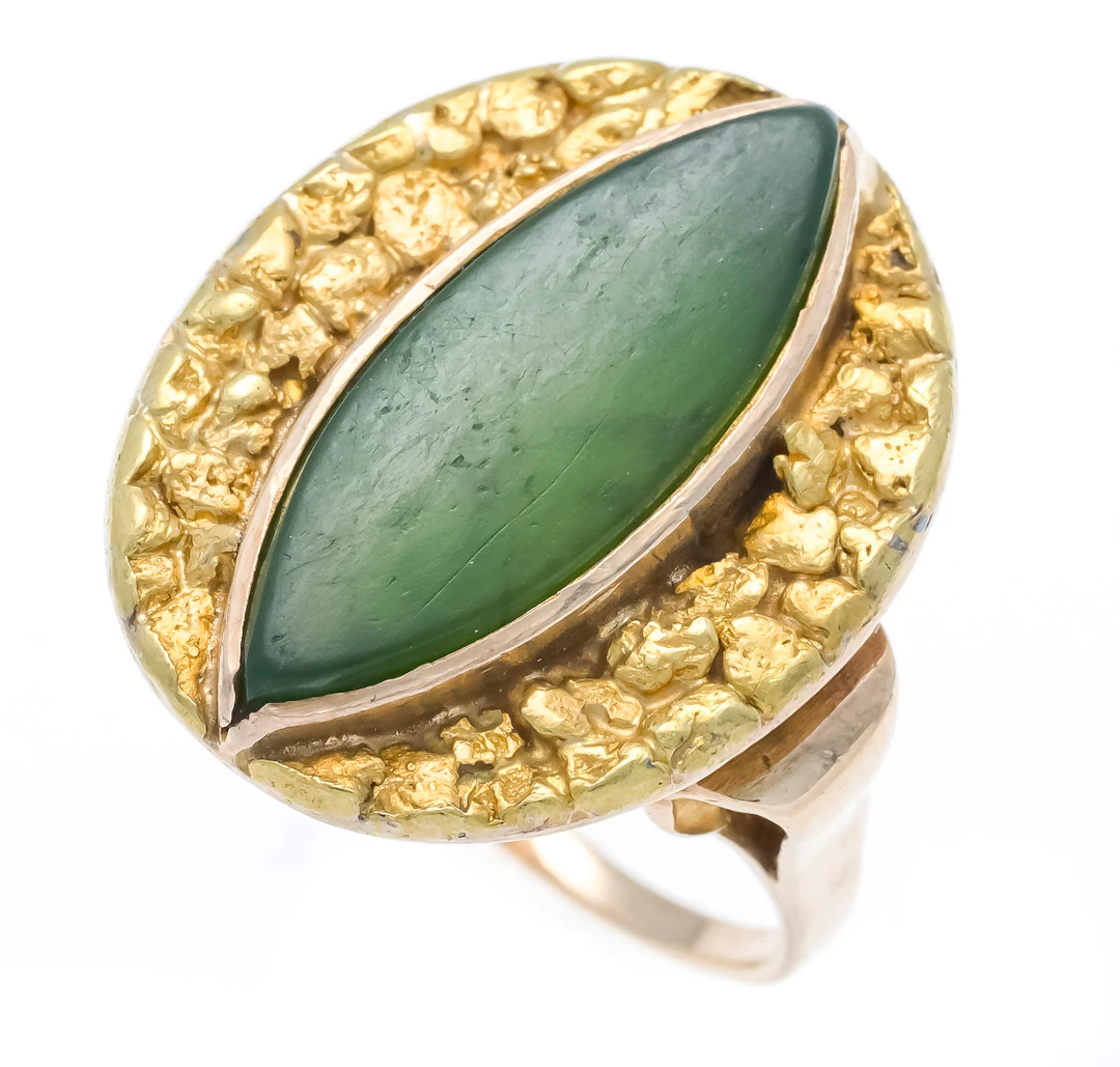 Jade-Ring GG Oberteil 750/000 und