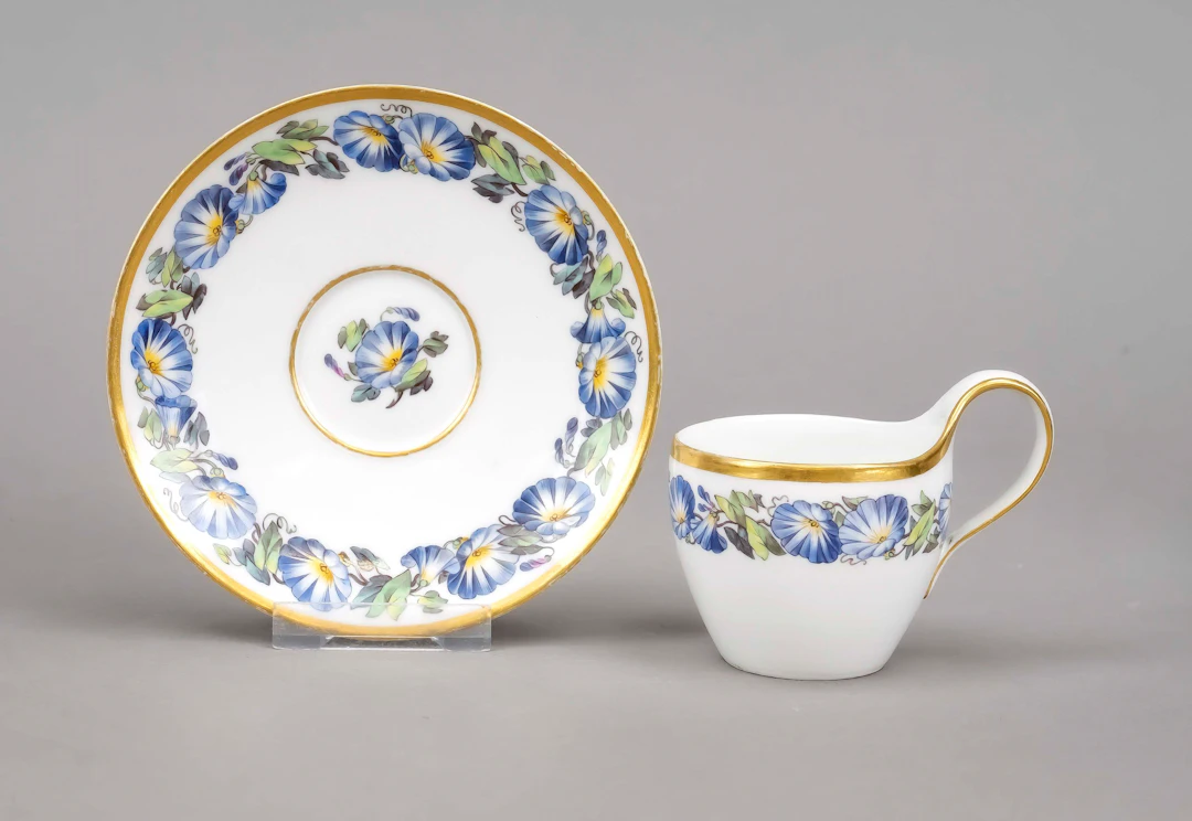 Tasse mit UT, KPM Berlin, um 1800