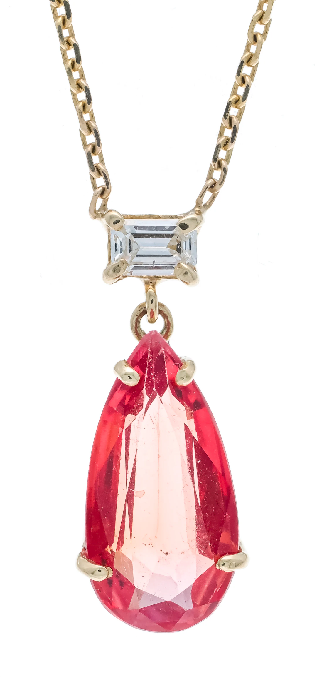 Edelstein-Diamant-Collier GG 585/