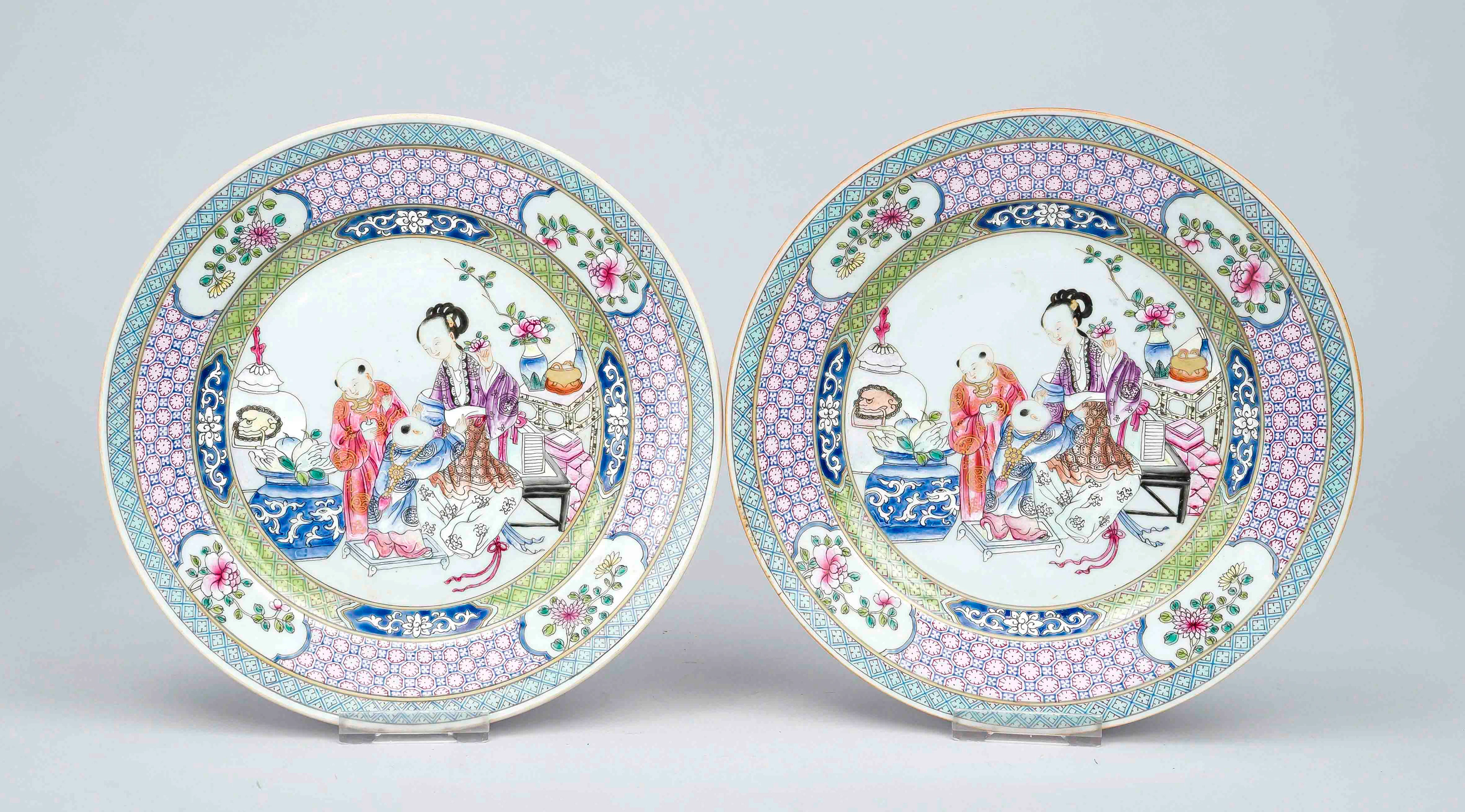 2 famille rose Teller, China, woh