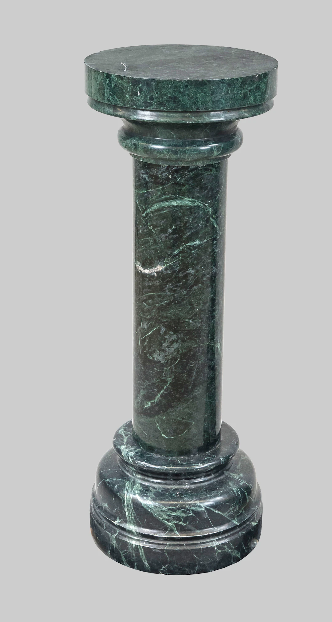 Säule, 20. Jh., spinatgrüner Marm