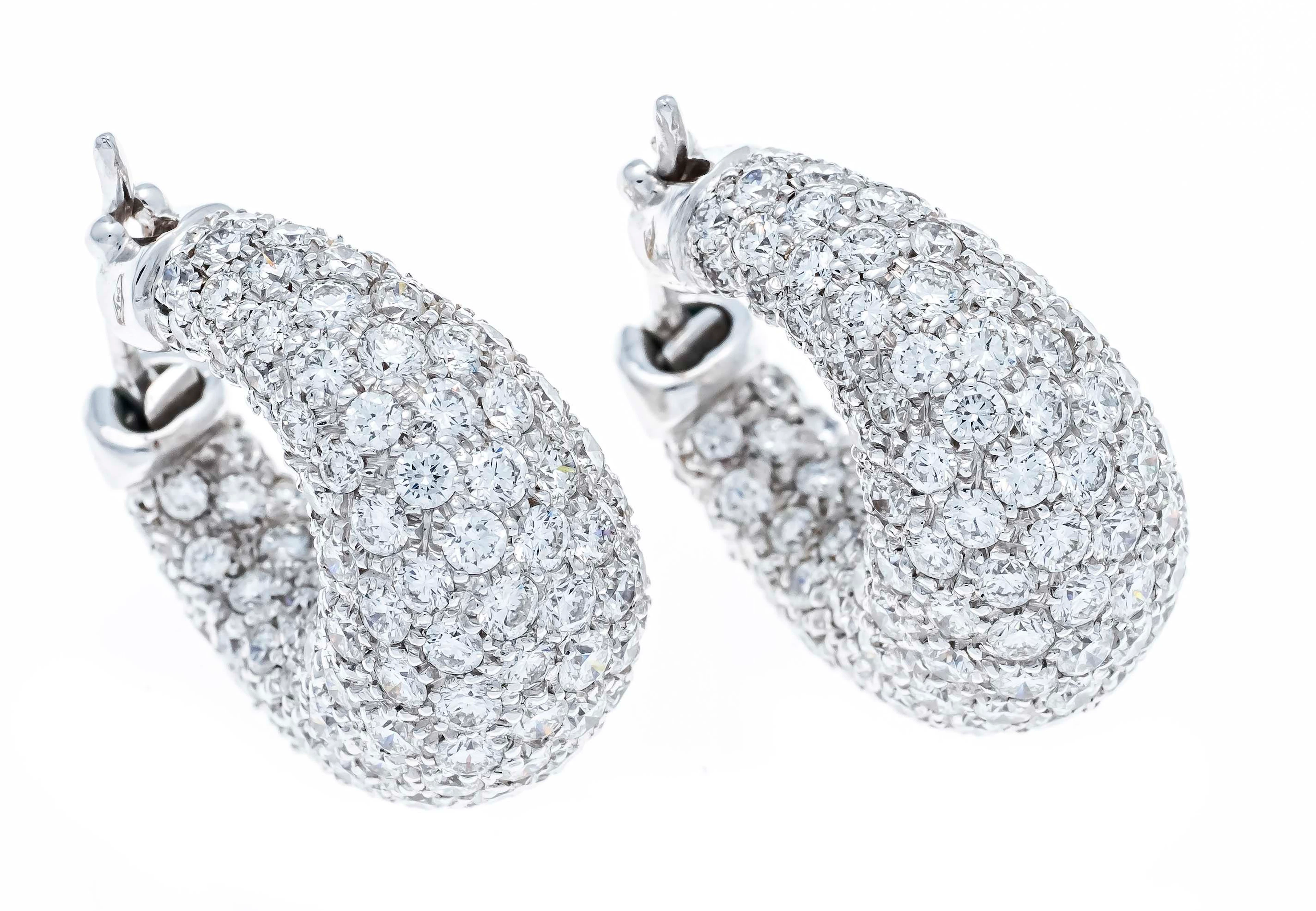 Hochfeine Pavé-Brillant-Ohrringe