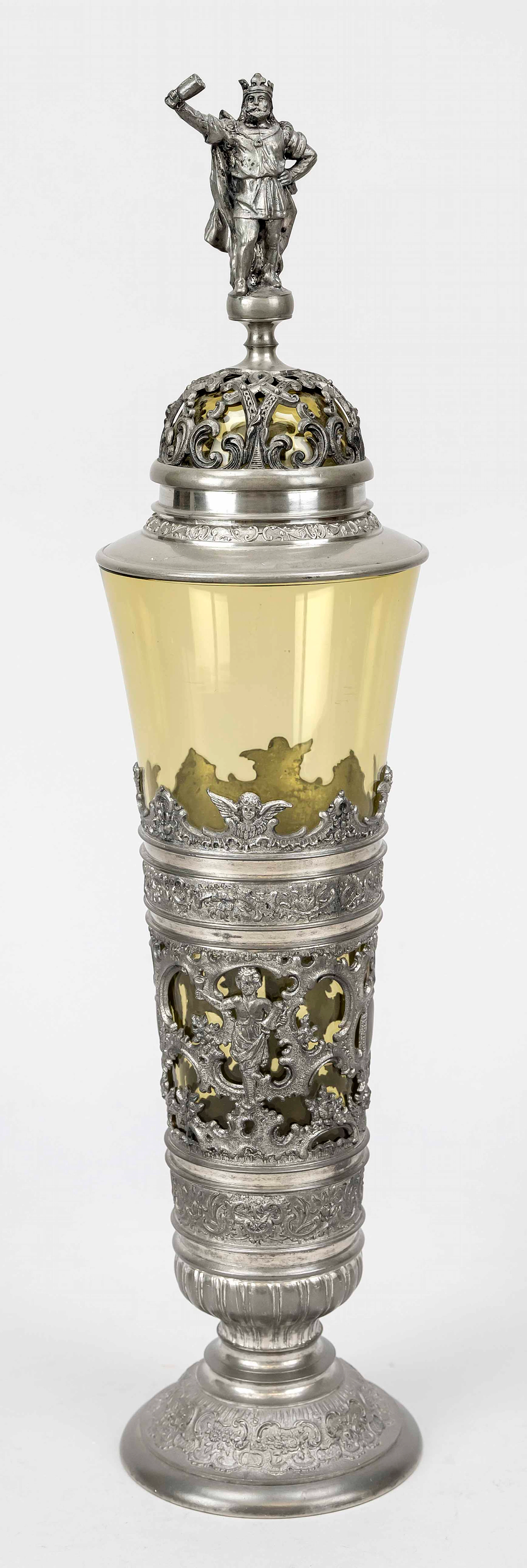 Großer Deckelpokal mit Glaseinsätz