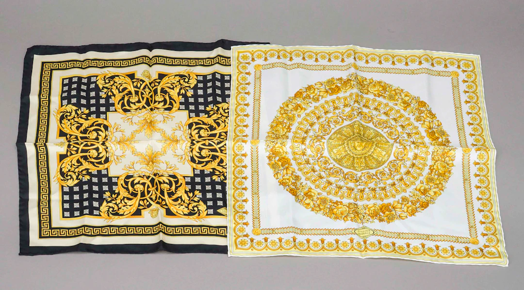 Versace, 2 kleine polychrom gemus