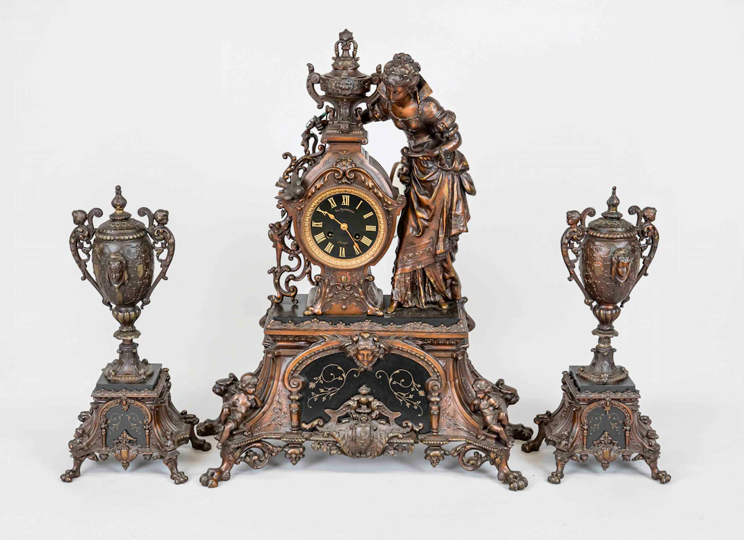 Historismus - Figurenpendule, 3-t