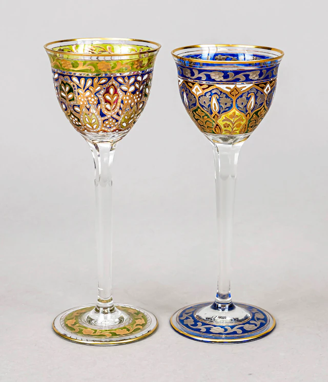 Zwei Jugendstil-Stengelgläser, An