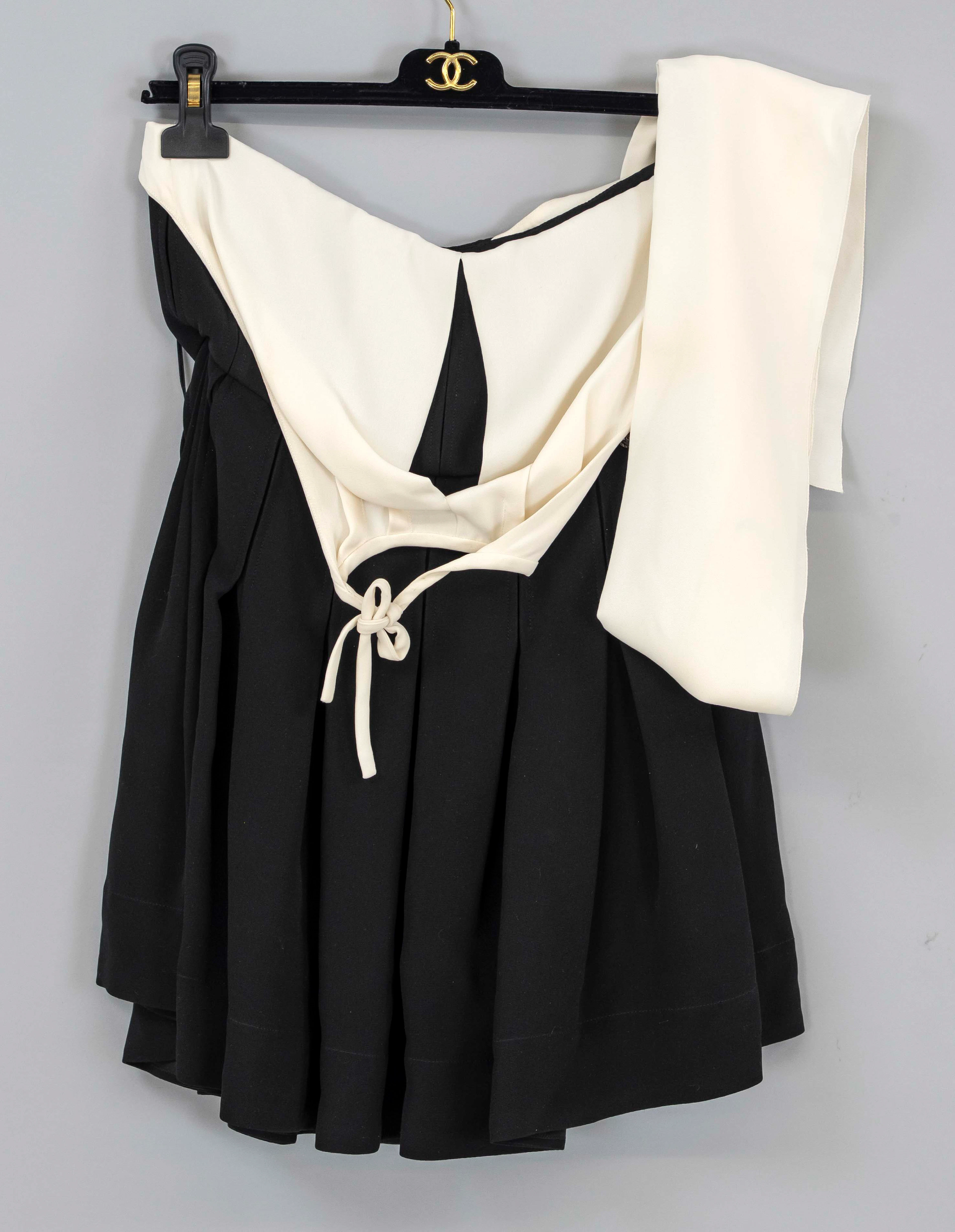 Chanel, kurzes Neckholder-Kleid i