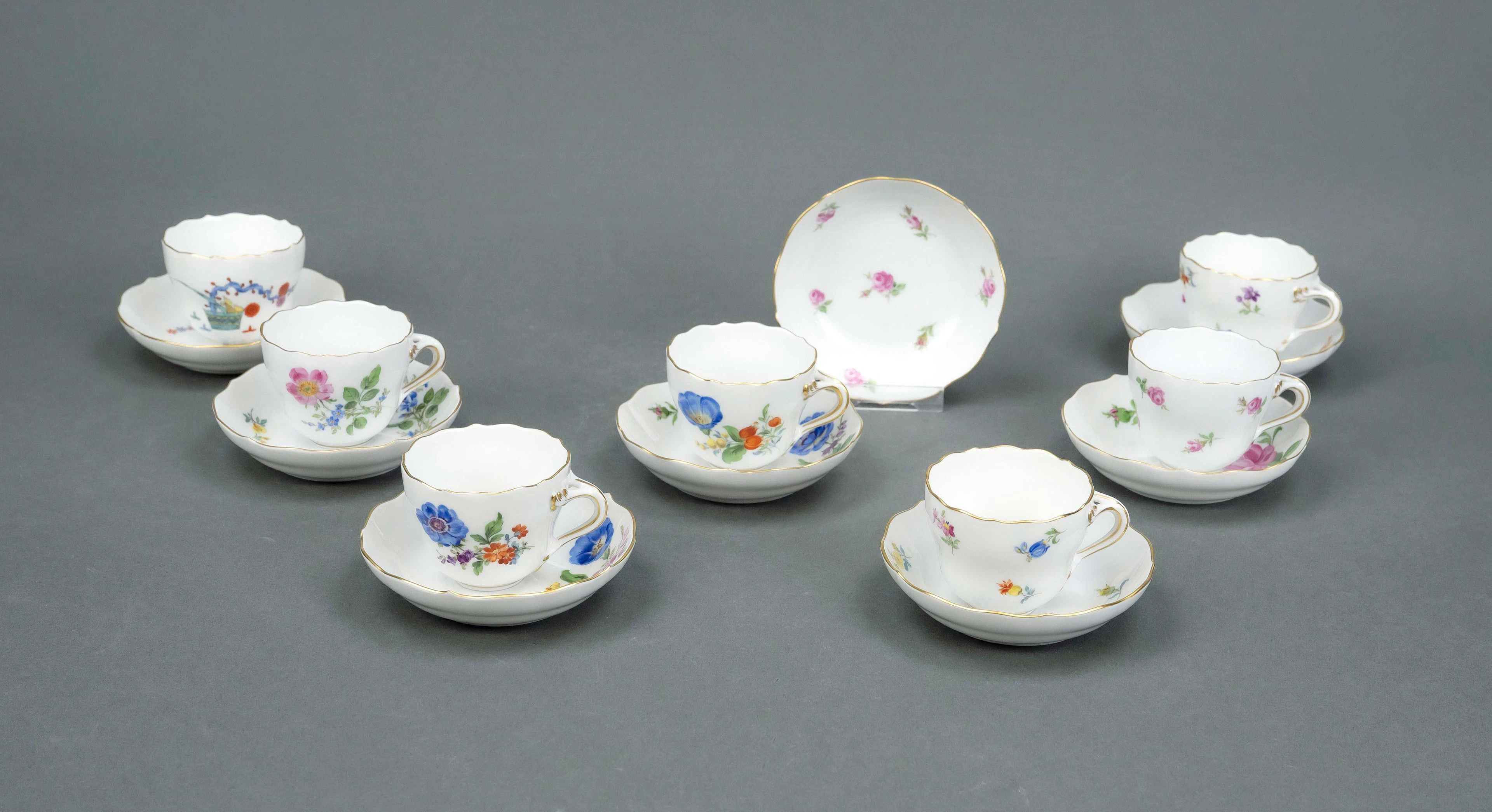 7 Mokkatassen mit 8 UT, Meissen.