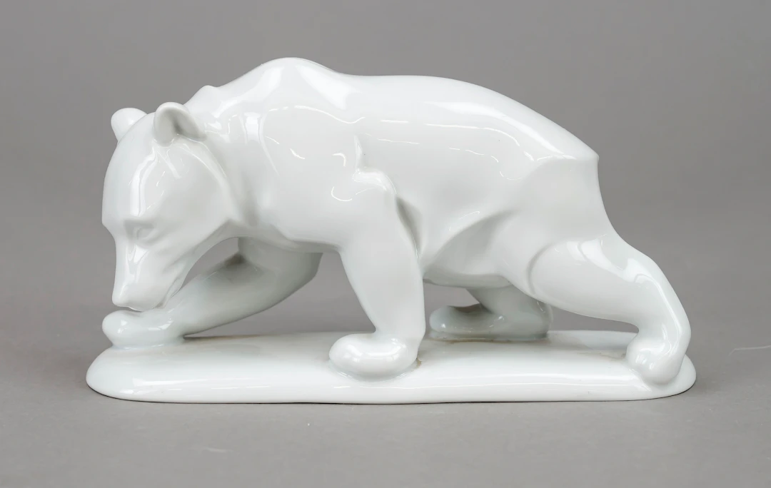 Schreitender Bär, Rosenthal, Mark