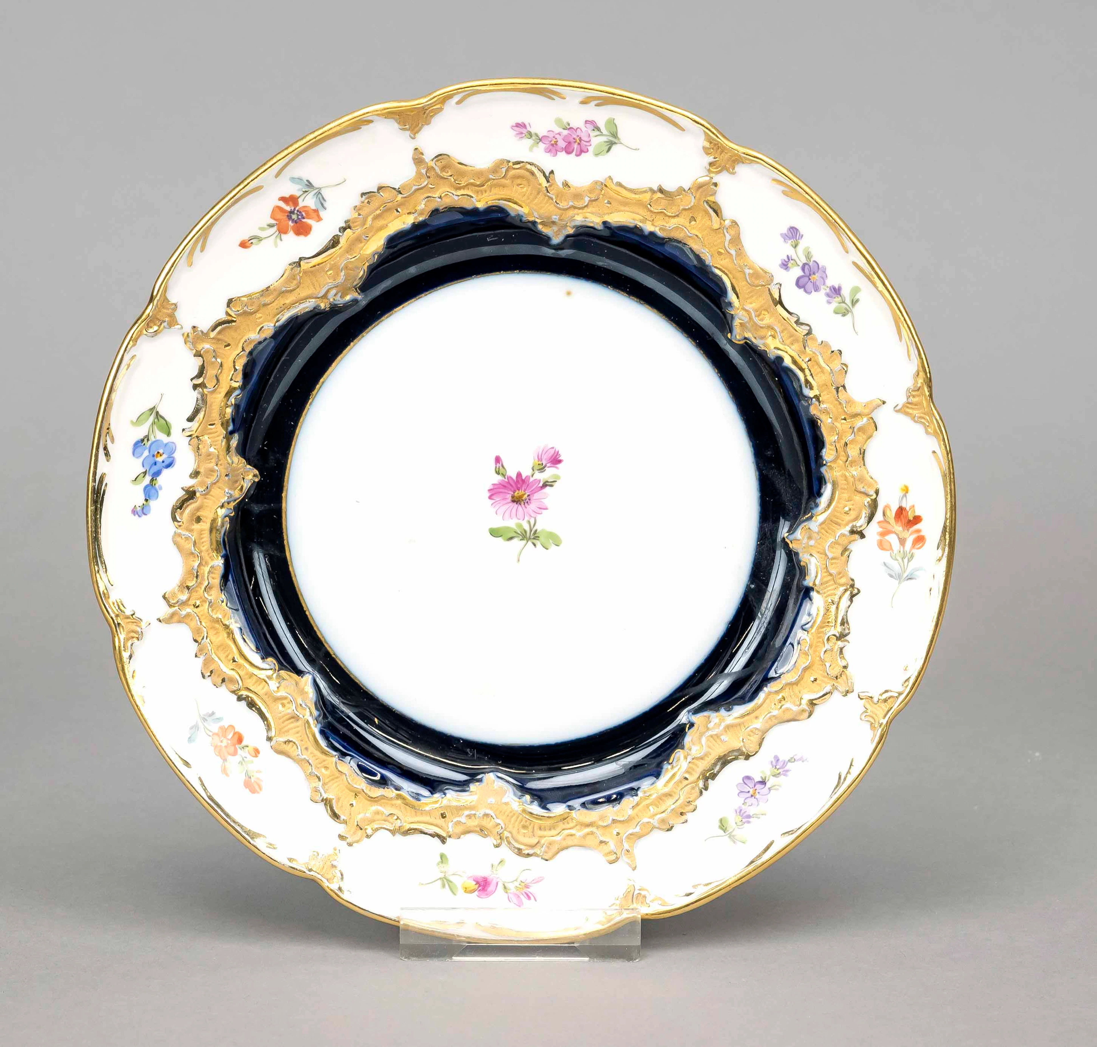 Prunkteller, Meissen, 20. Jh. 2. W