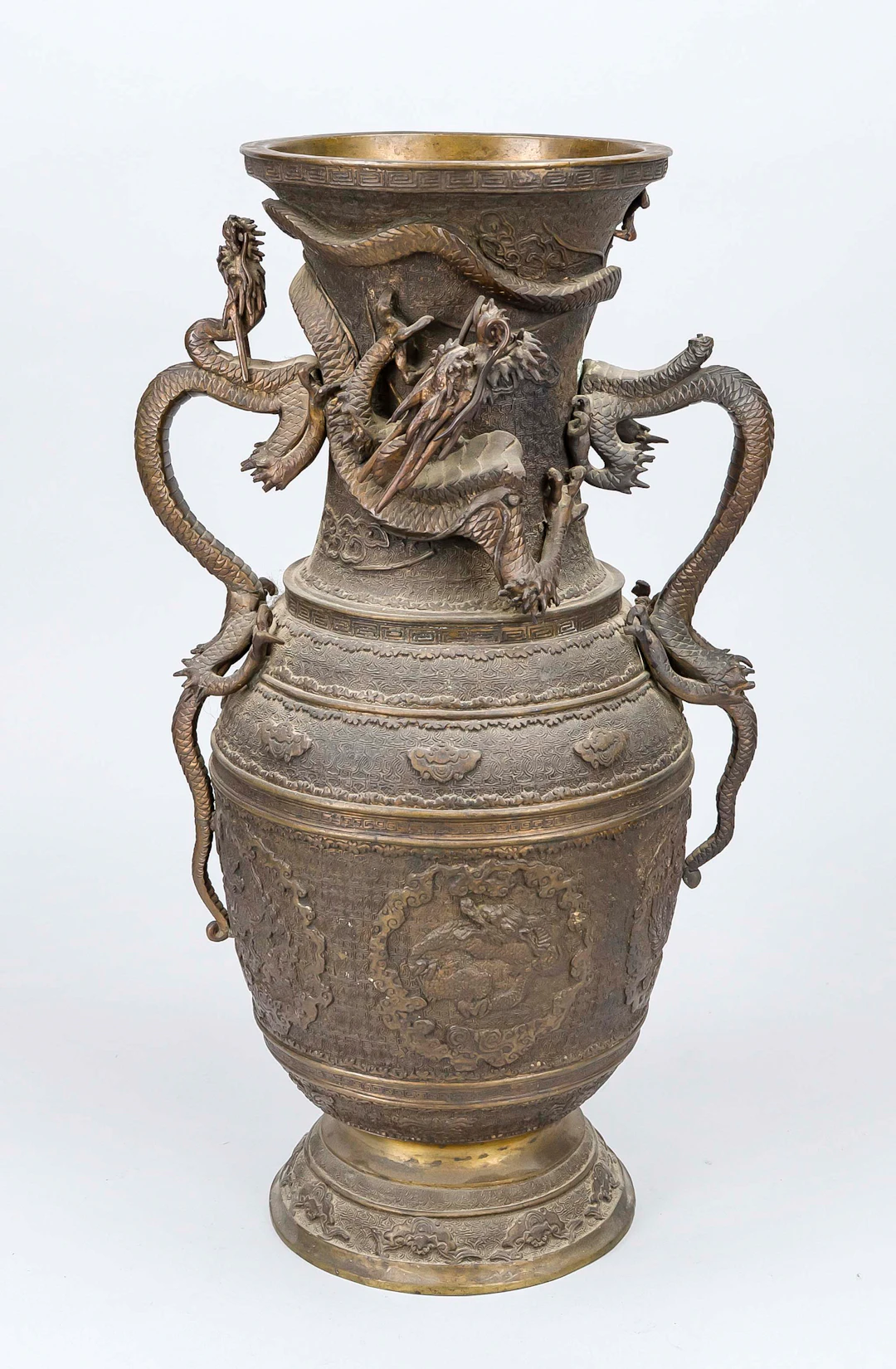 Drachenvase, Japan, Anfang 20. Jh