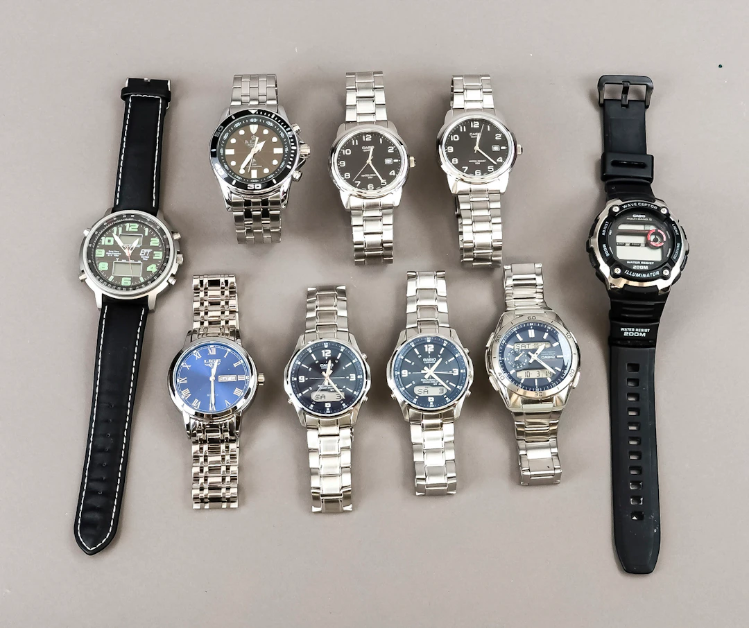 Konvolut aus 9 Uhren, 6x Casio, 3