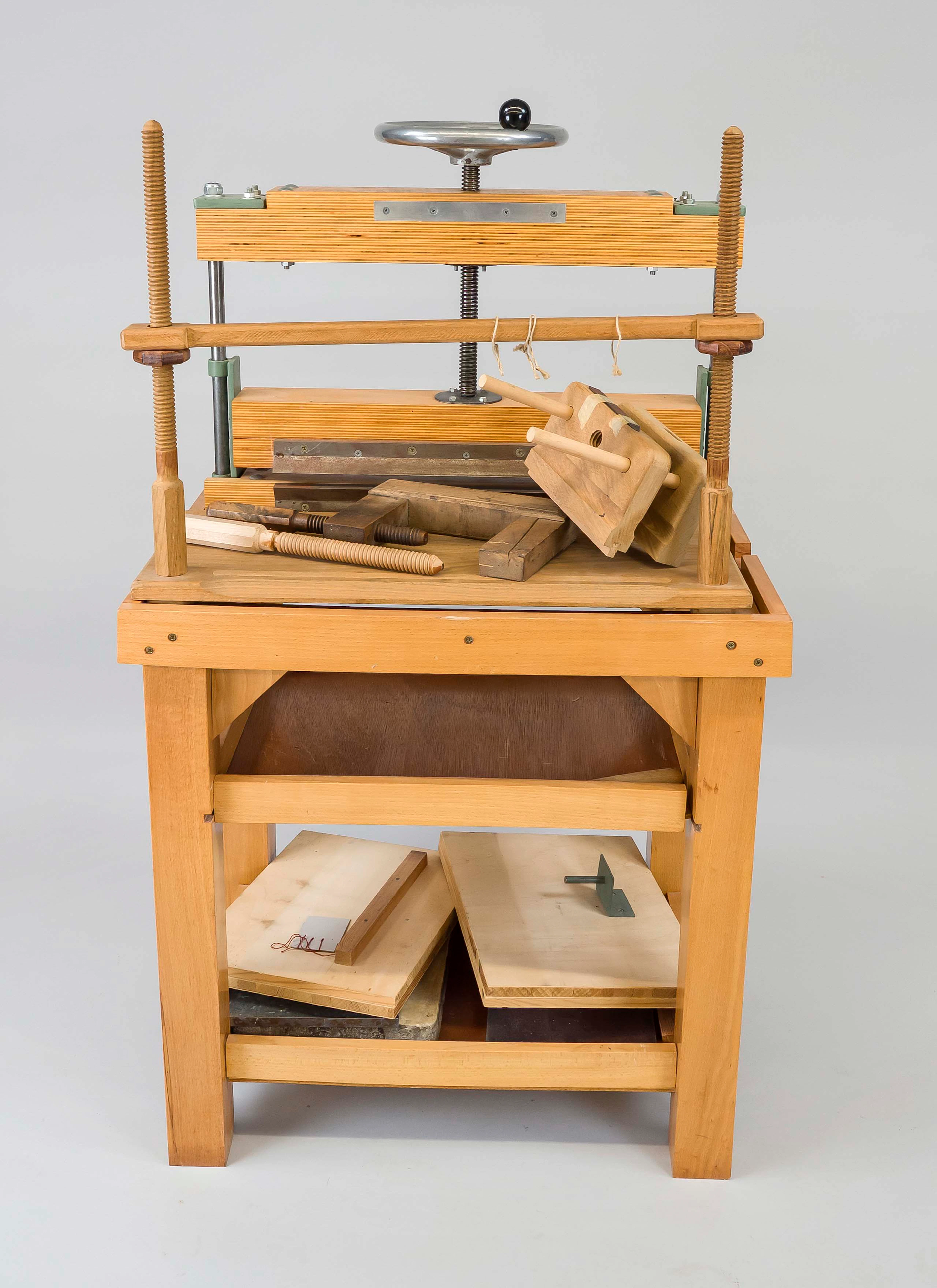 Werkbank, 20. Jh., Holz. Mit dive