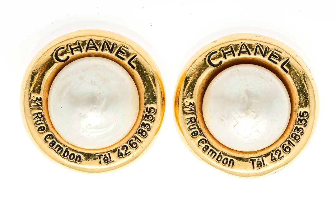 Chanel Schwere Modeschmuck Ohrlci