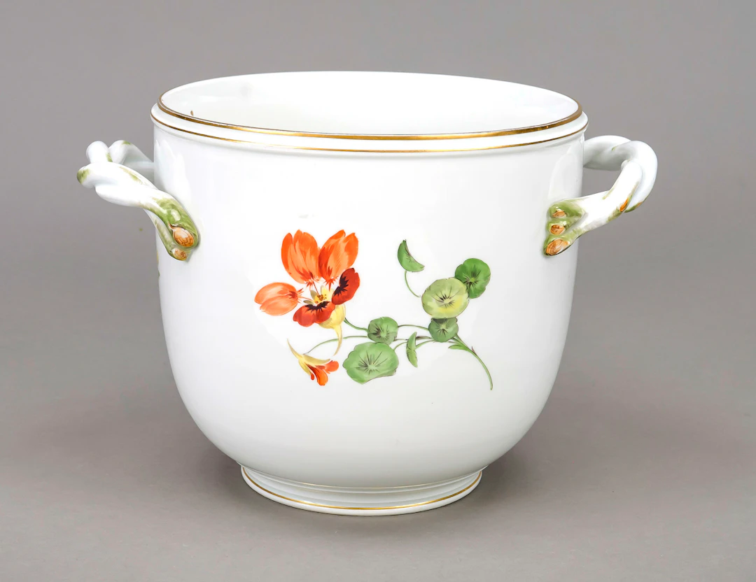 Großer Übertopf mit Henkeln. Meis