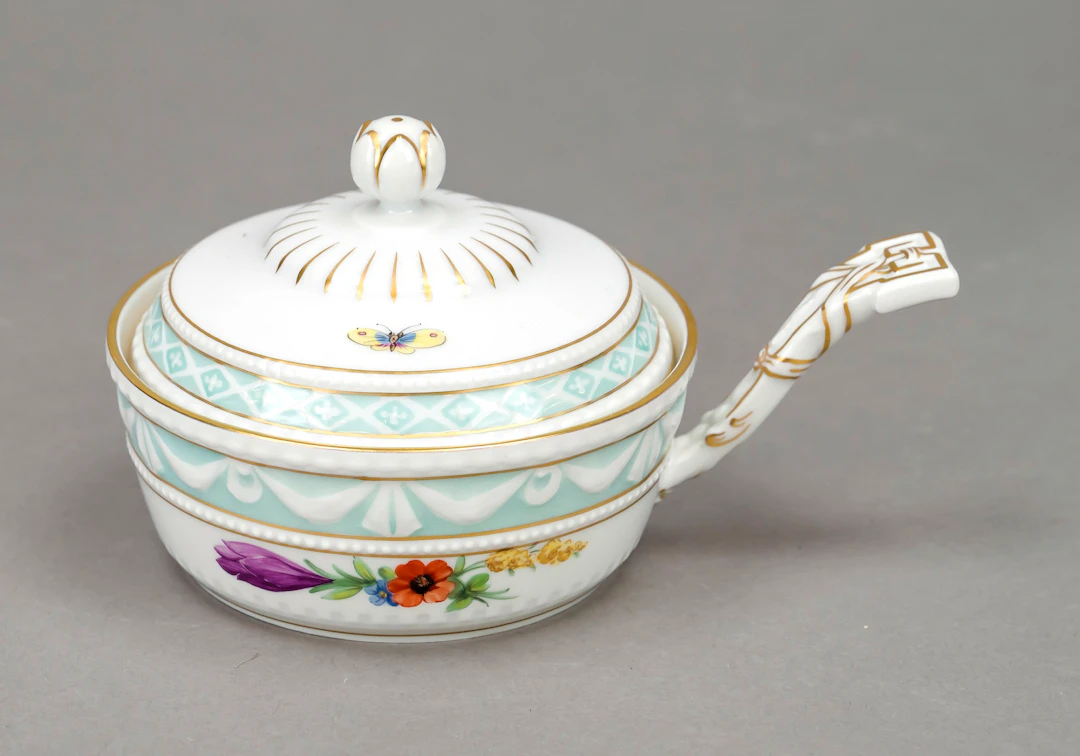 Butterpfännchen mit Deckel, KPM B