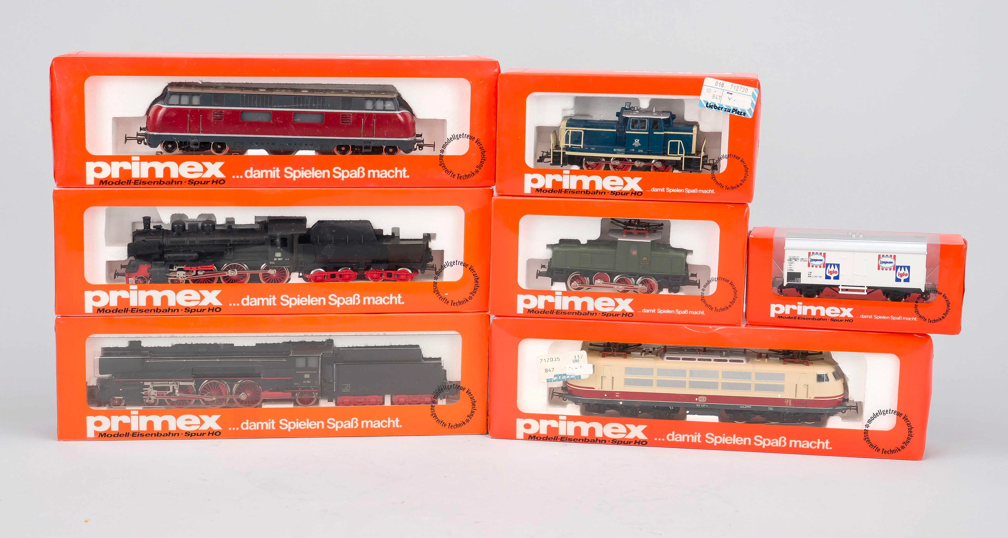 6 Loks und ein Waggon Modelleisen