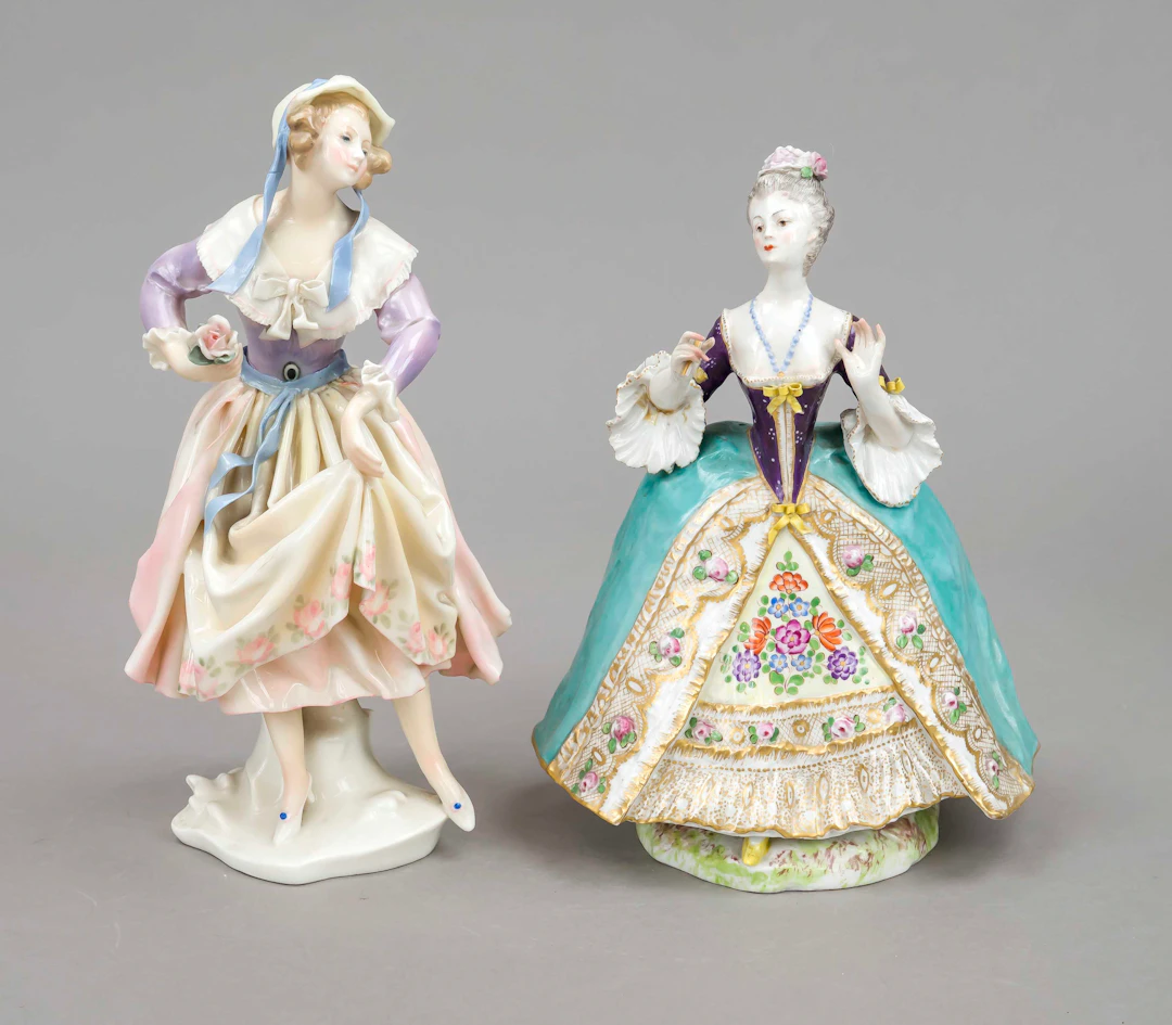 Zwei Damenfiguren, Dame mit Hut u