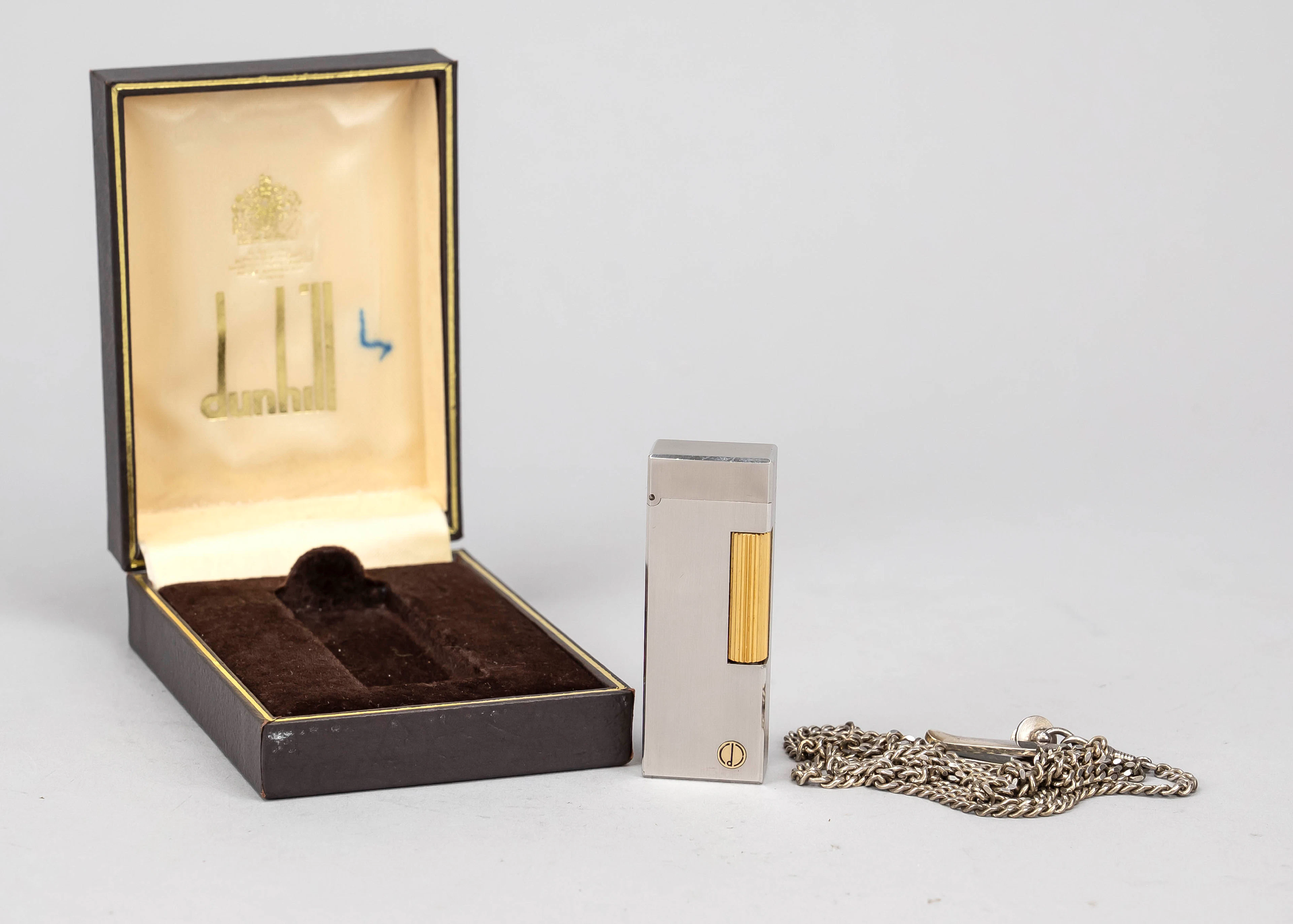 Feuerzeug Dunhill, ''Swiss made''