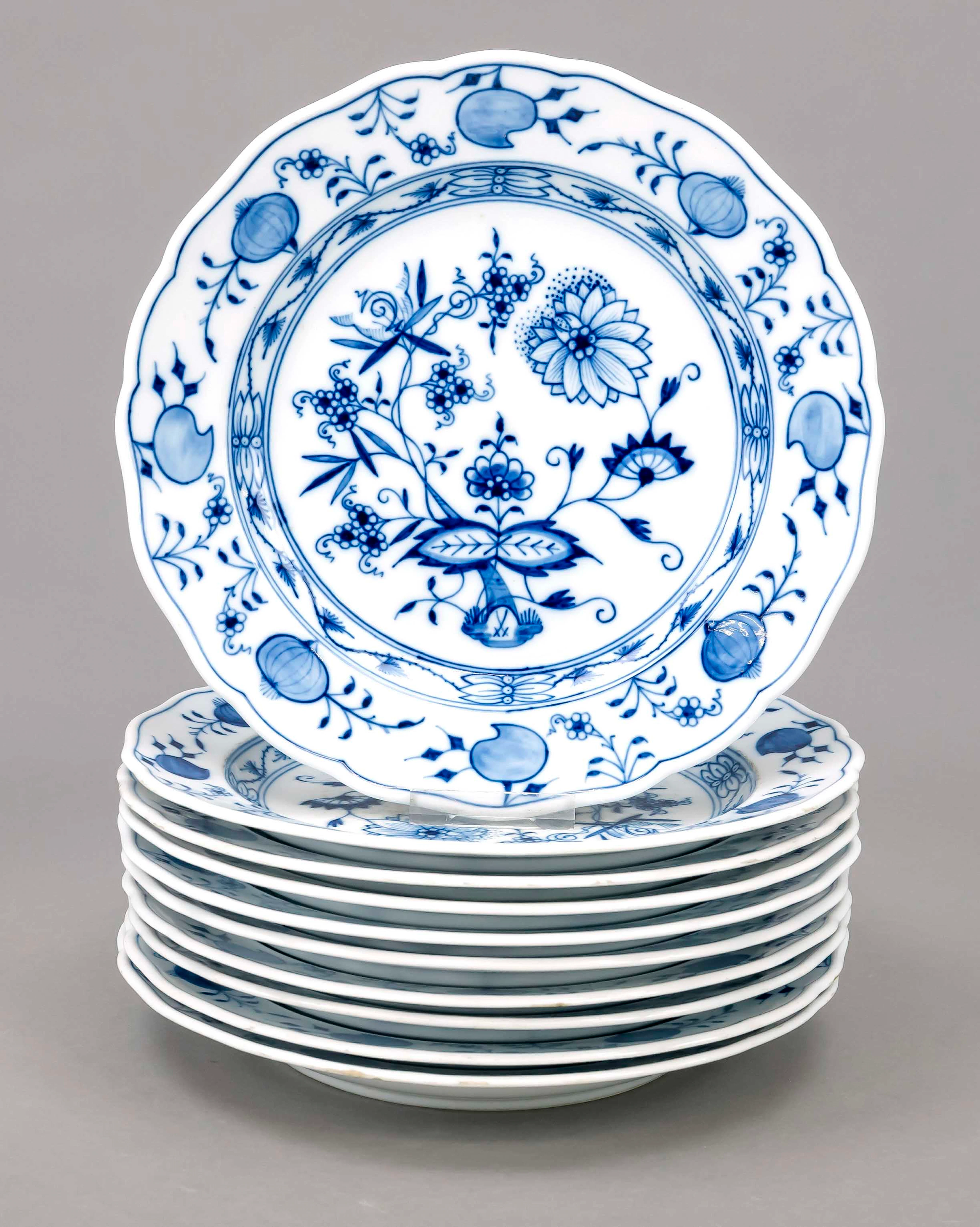 Zehn Speiseteller, Meissen, Marke