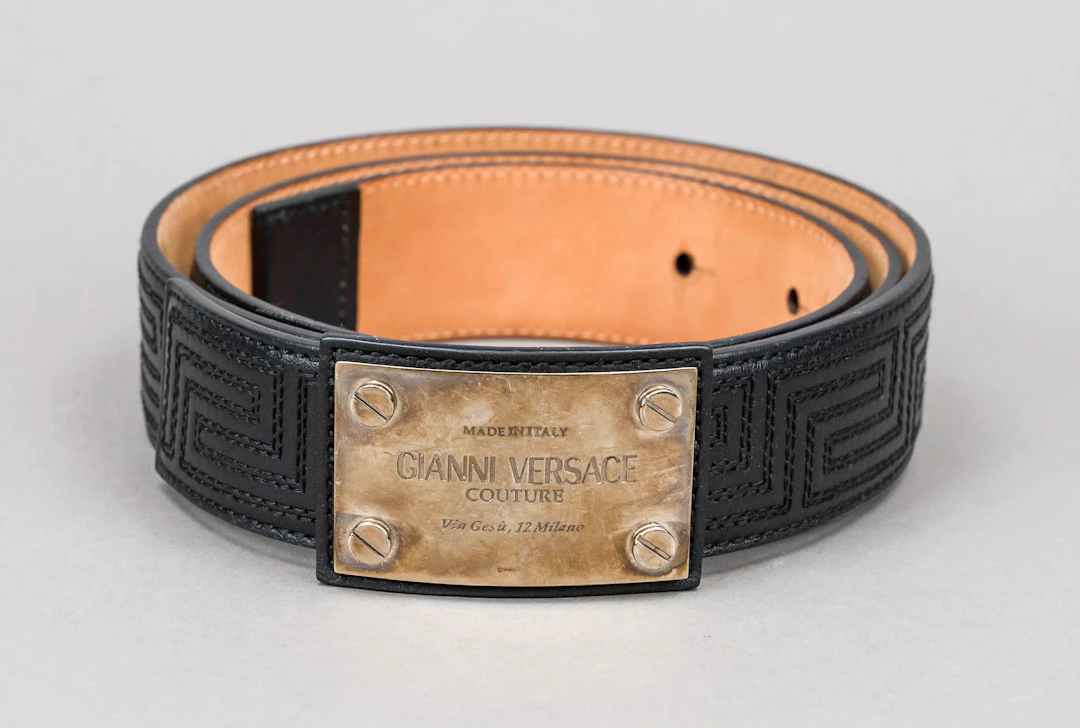Versace, breiter Gürtel, schwarze