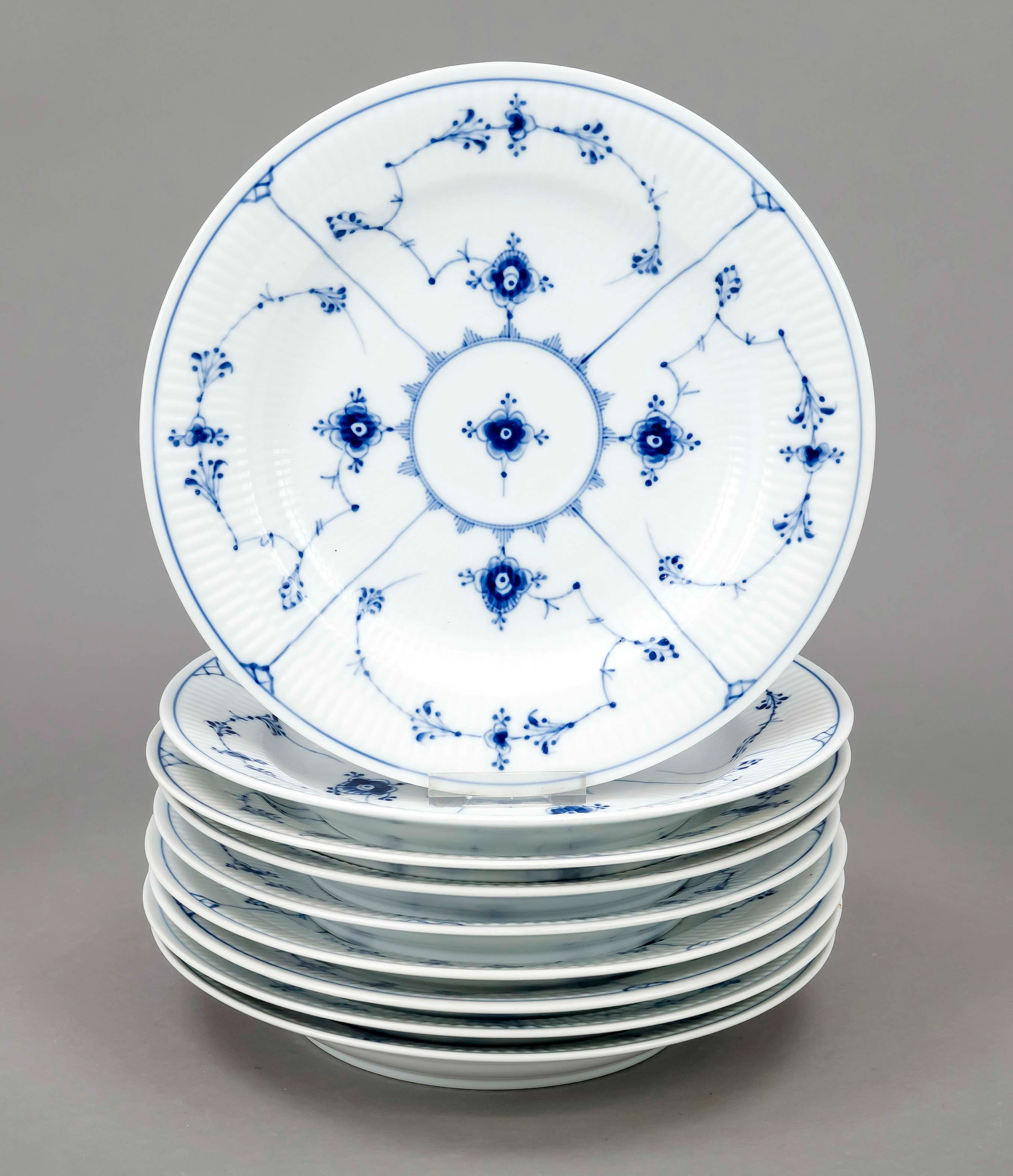 Neun Speiseteller, Royal Copenhag