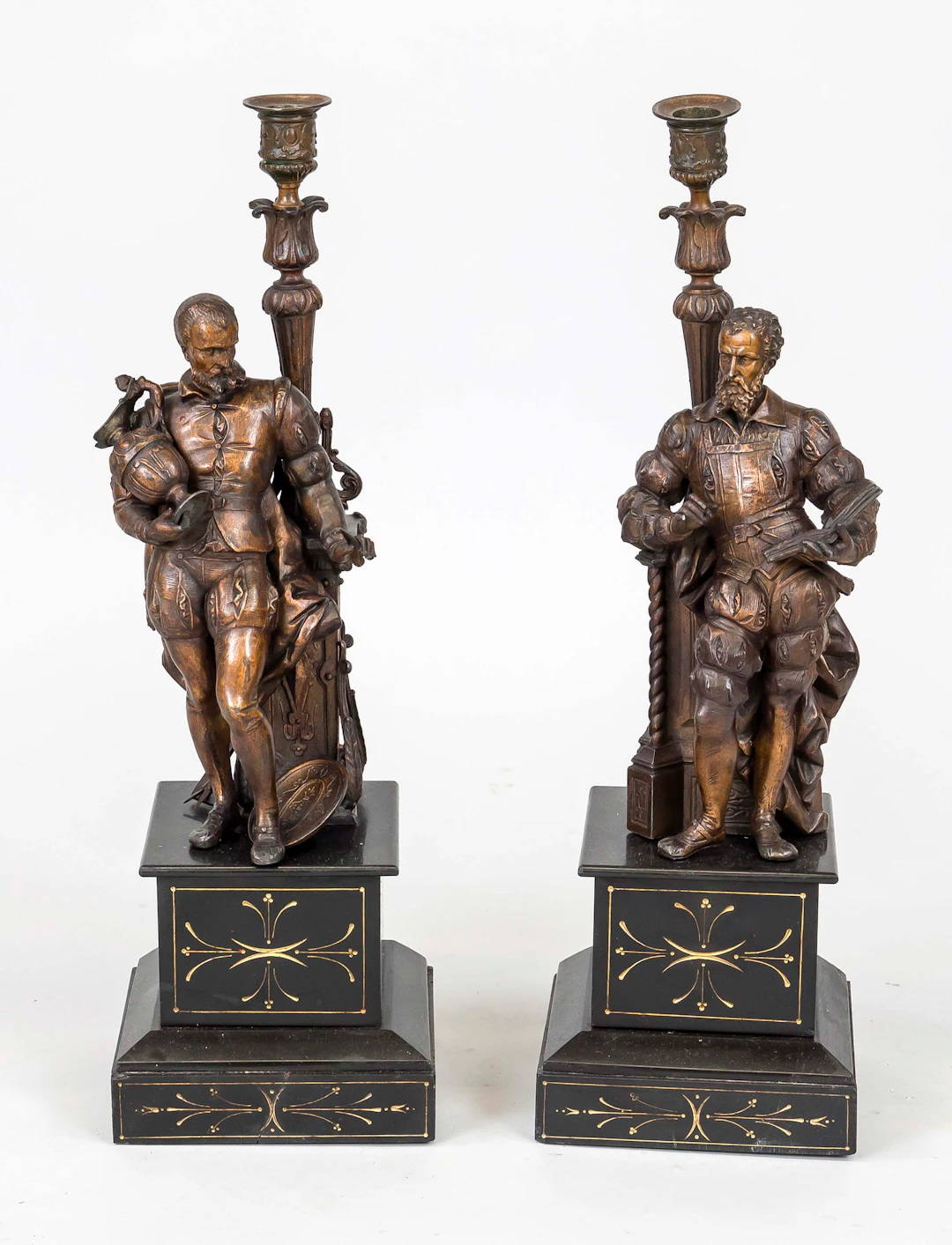 2 figürliche Leuchter (Beisteller