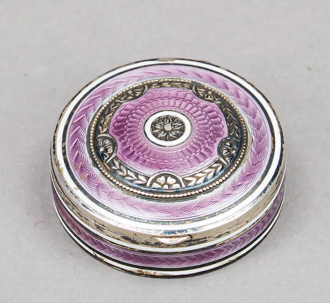 Rundes Döschen, um 1900, MZ, Silb