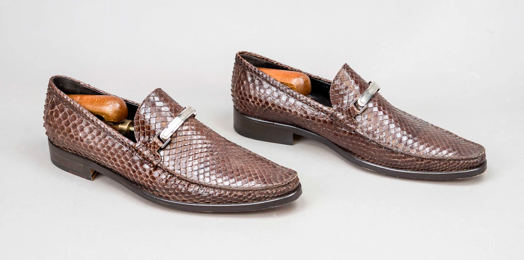 Versace, elegante Loafer, braunes
