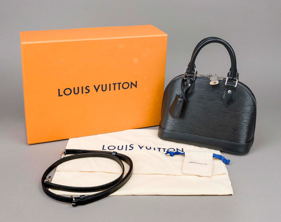 Louis Vuitton, Black Epi Leather