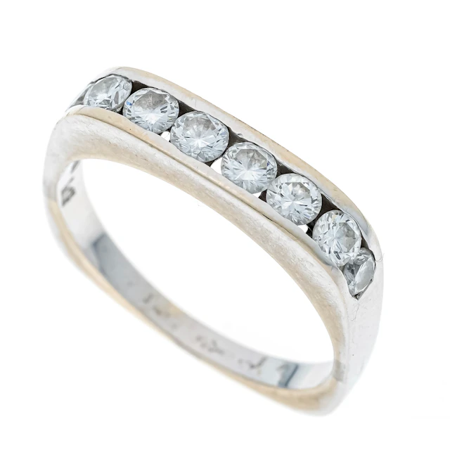 Juwelier Leicht Channel-Riviére-R