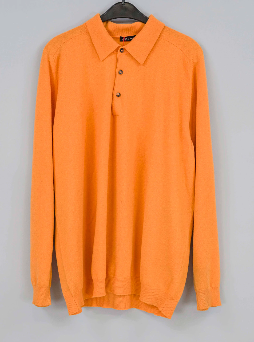 Aida Barni, orangefarbener feinge