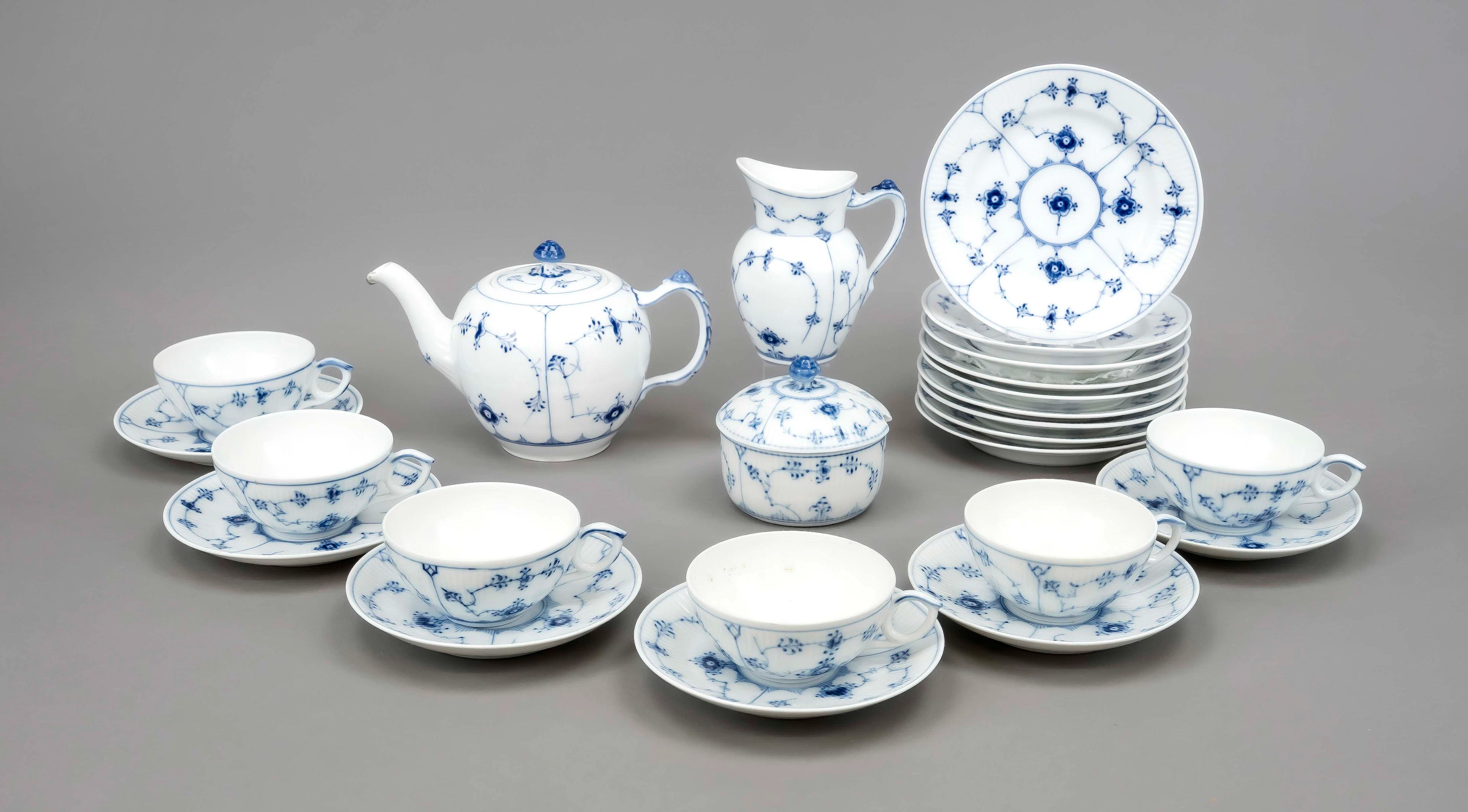 Teeservice für 6-9 Personen, 31-t