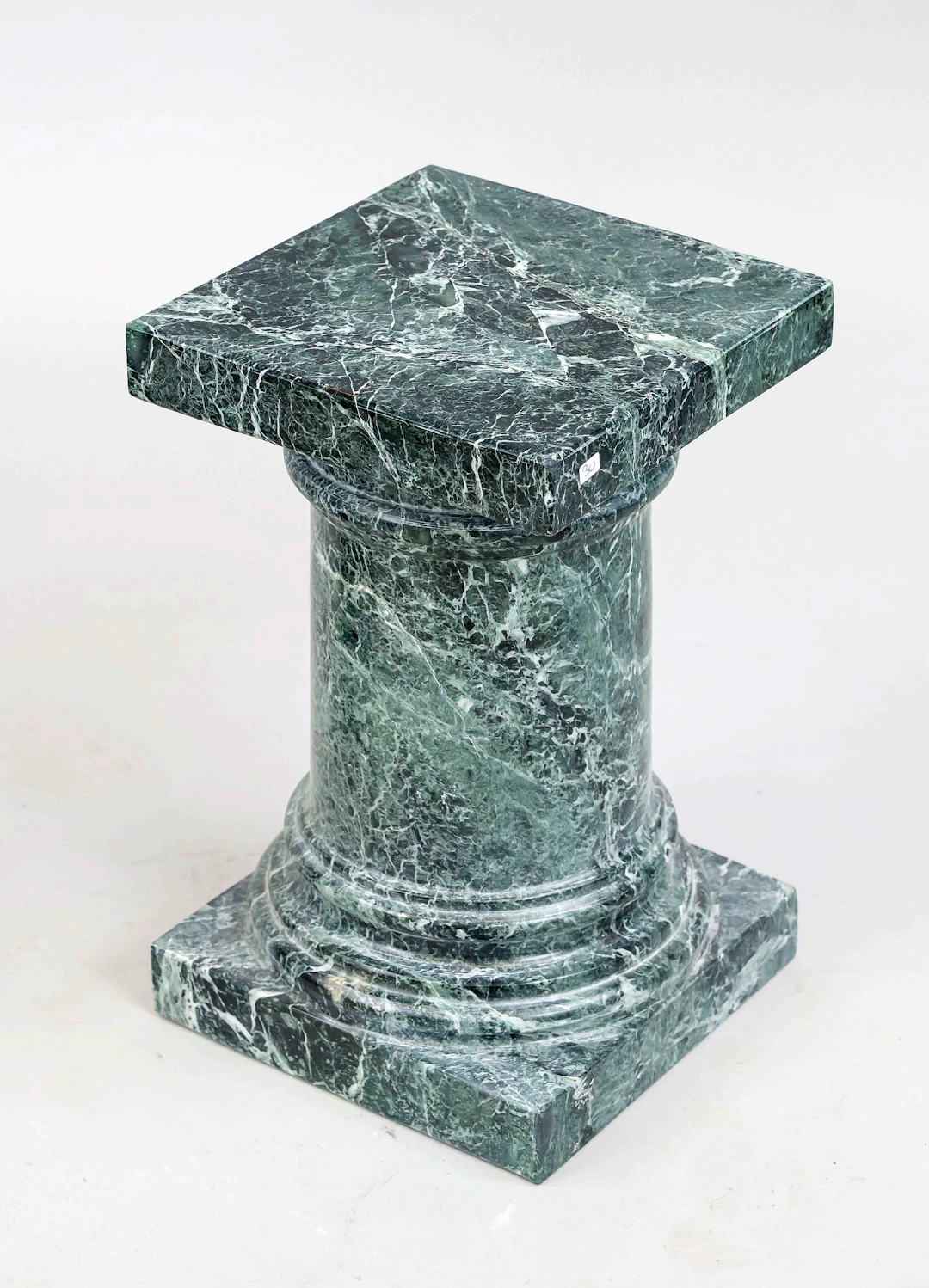 Säule/Postament, 20. Jh., spinatg