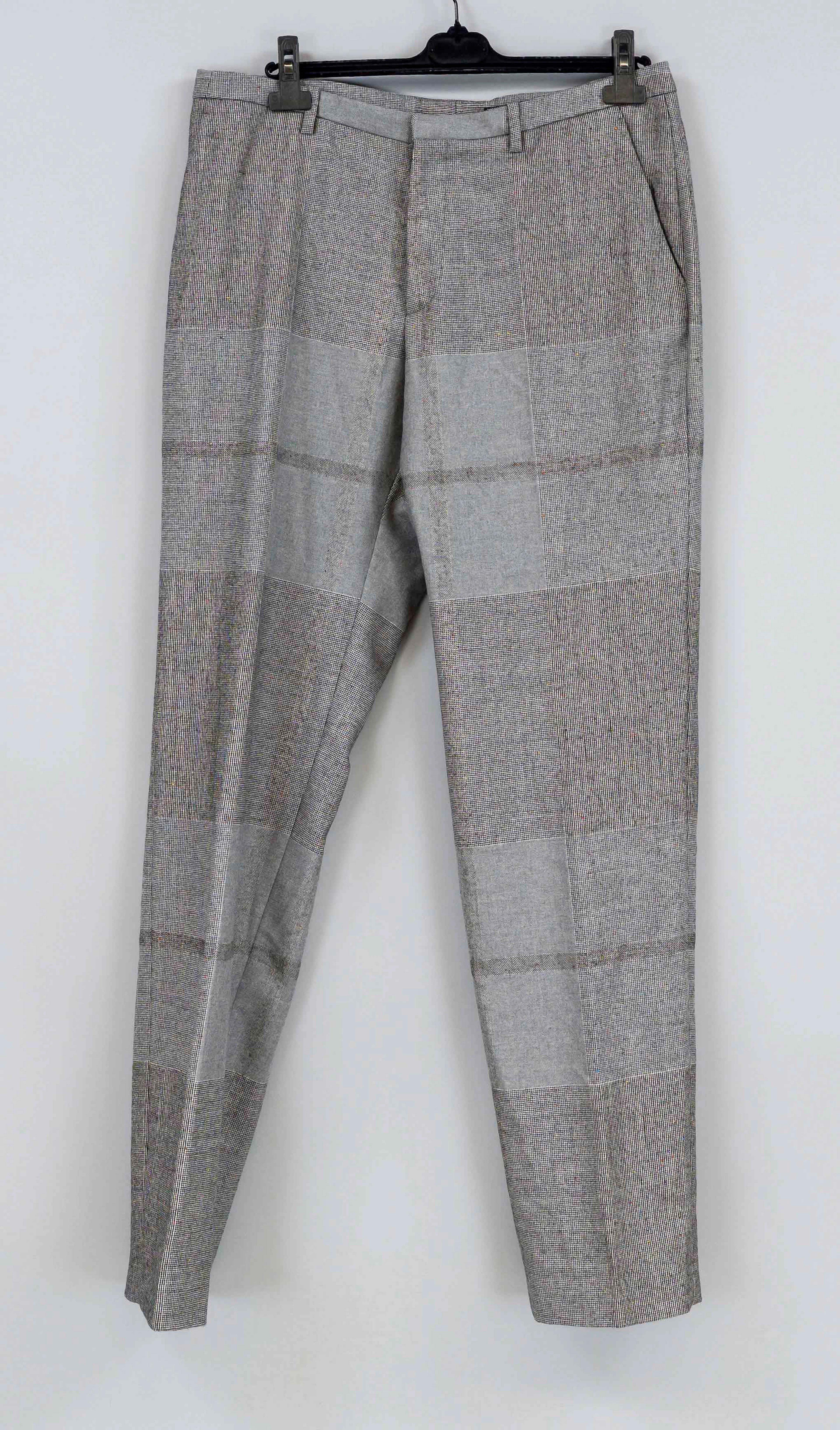 Versace, graugemusterte Hose mit