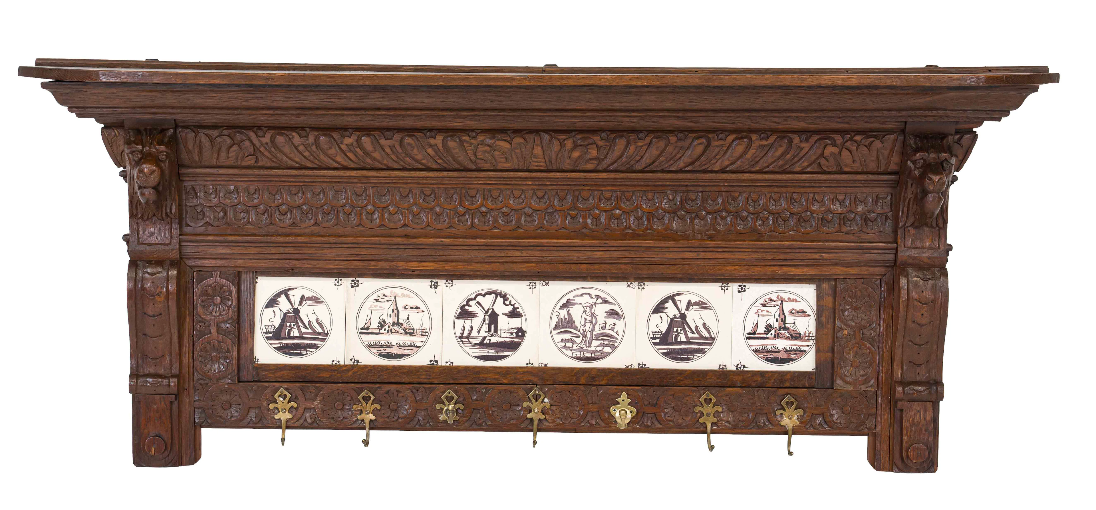 Historismus-Garderobe um 1880, Ei