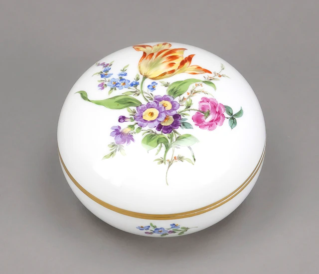 Deckeldose mit Blumen, Meissen, M