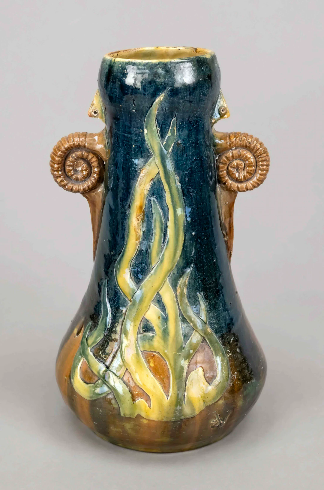 Jugendstil Vase, Kortryk, Belgien