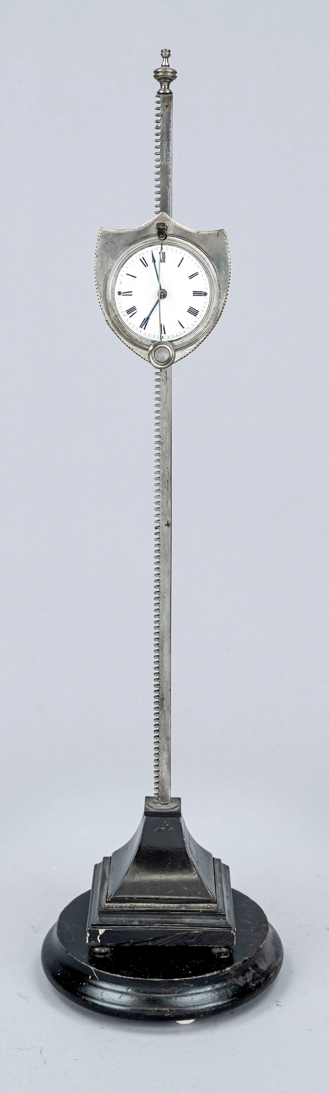 Sägeuhr, Zahnstangenuhr, Sägezahn