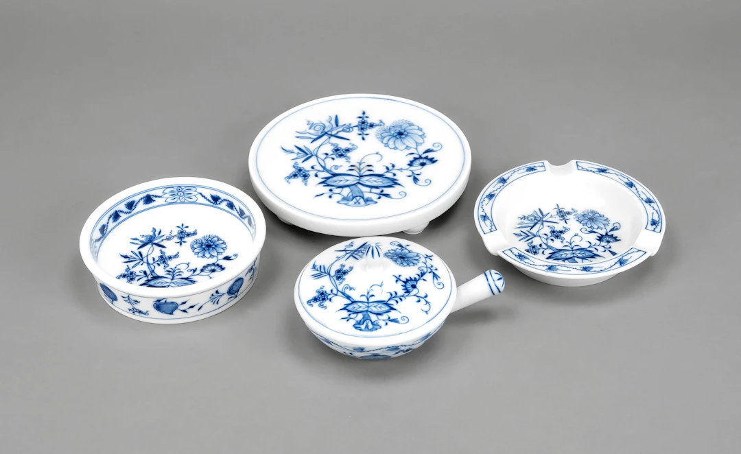 Vier Teile Zwiebelmuster, Meissen