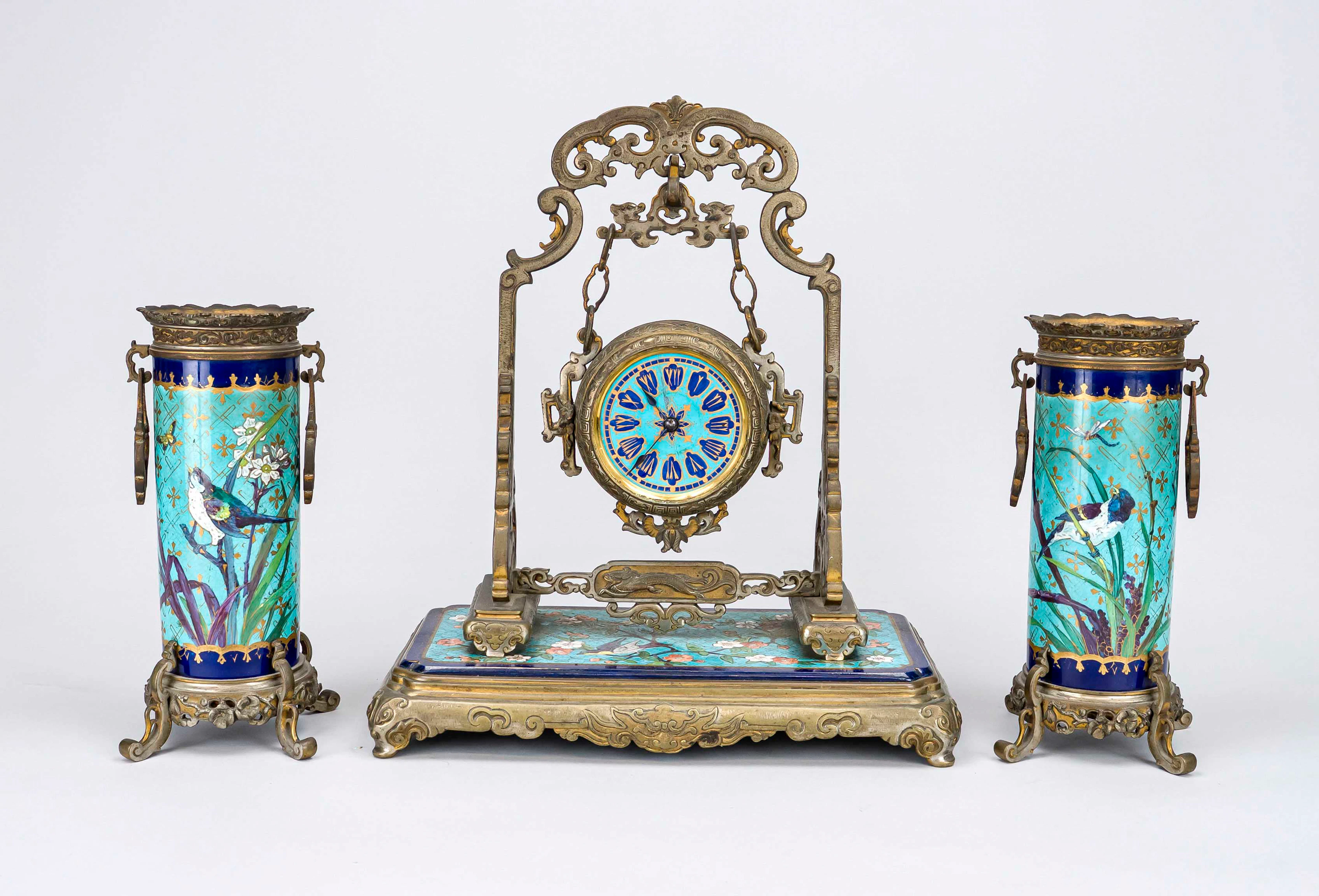 Historismus - Cloisonne` Tischuhr