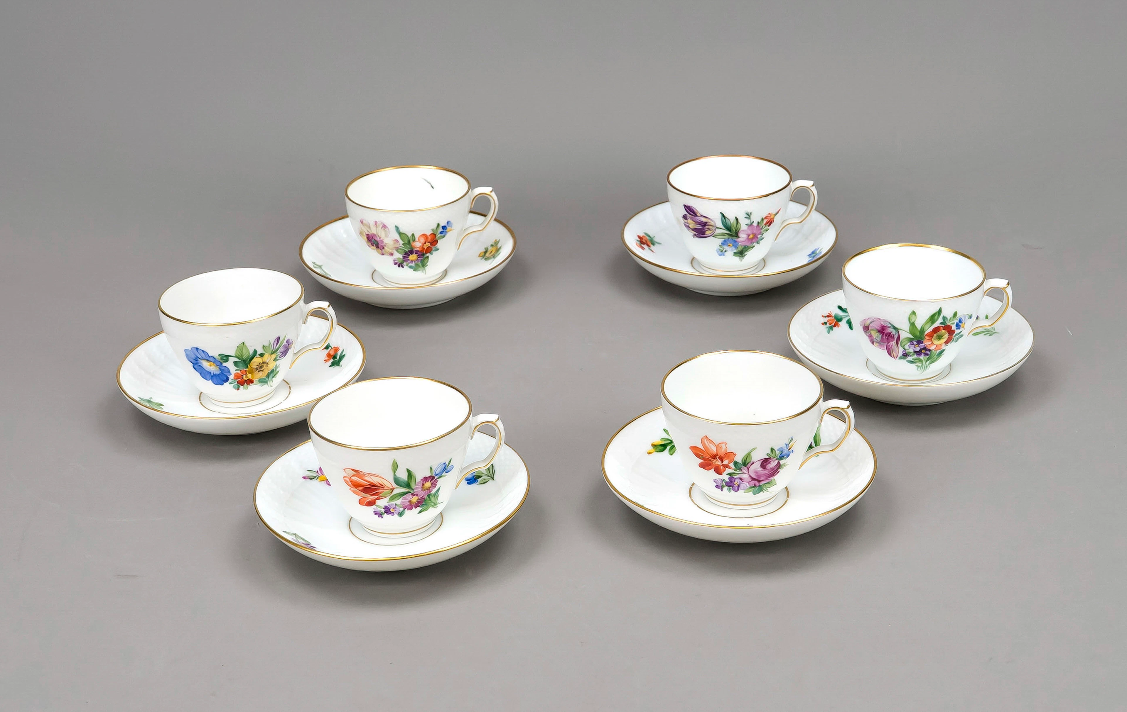 Sechs Kaffeetassen mit UT, Royal