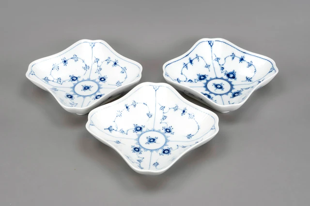 3 quadratische Schalen, Royal Cop