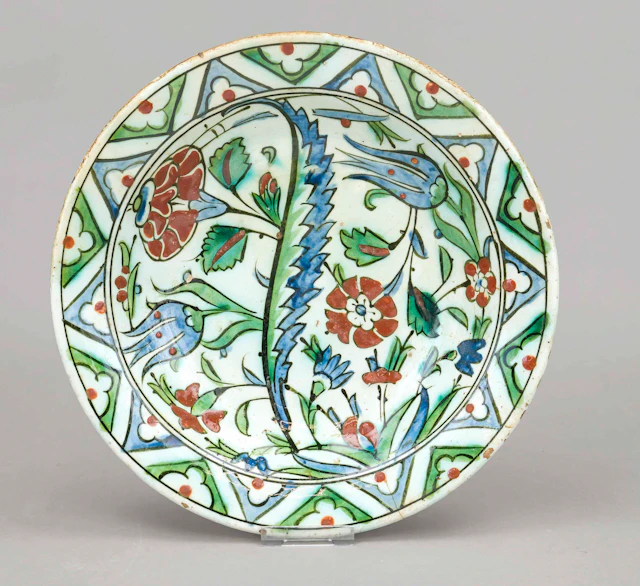 Runde Schale, Iznik, 17. Jh., Ker