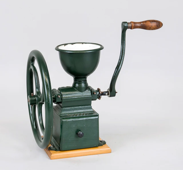 Kaffeemühle, Ende 19. Jh., Gussei