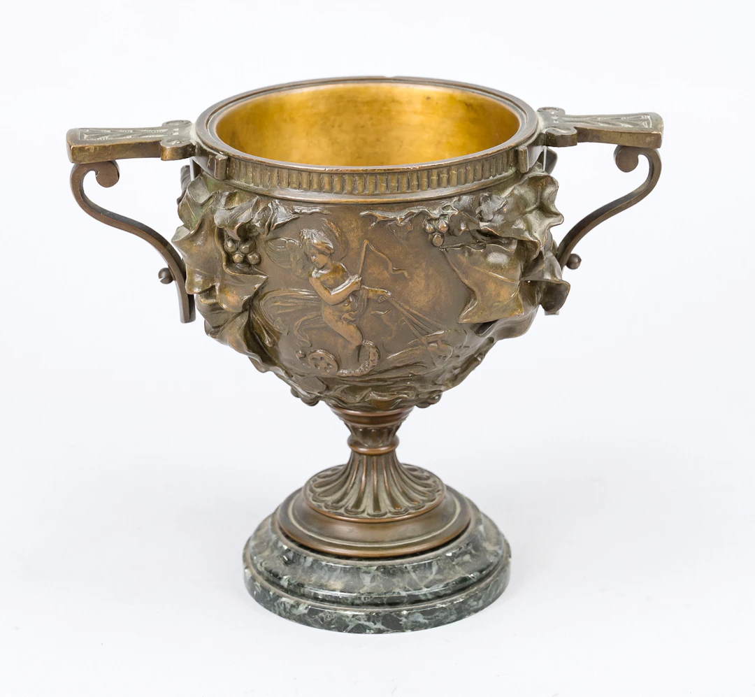 Grand Tour Vase im Warwick-Stil