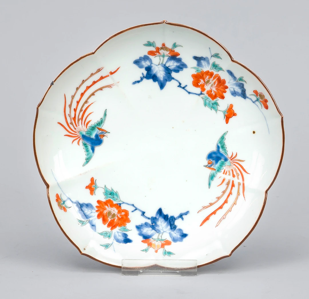 Kakiemon Teller mit Phönixdekor