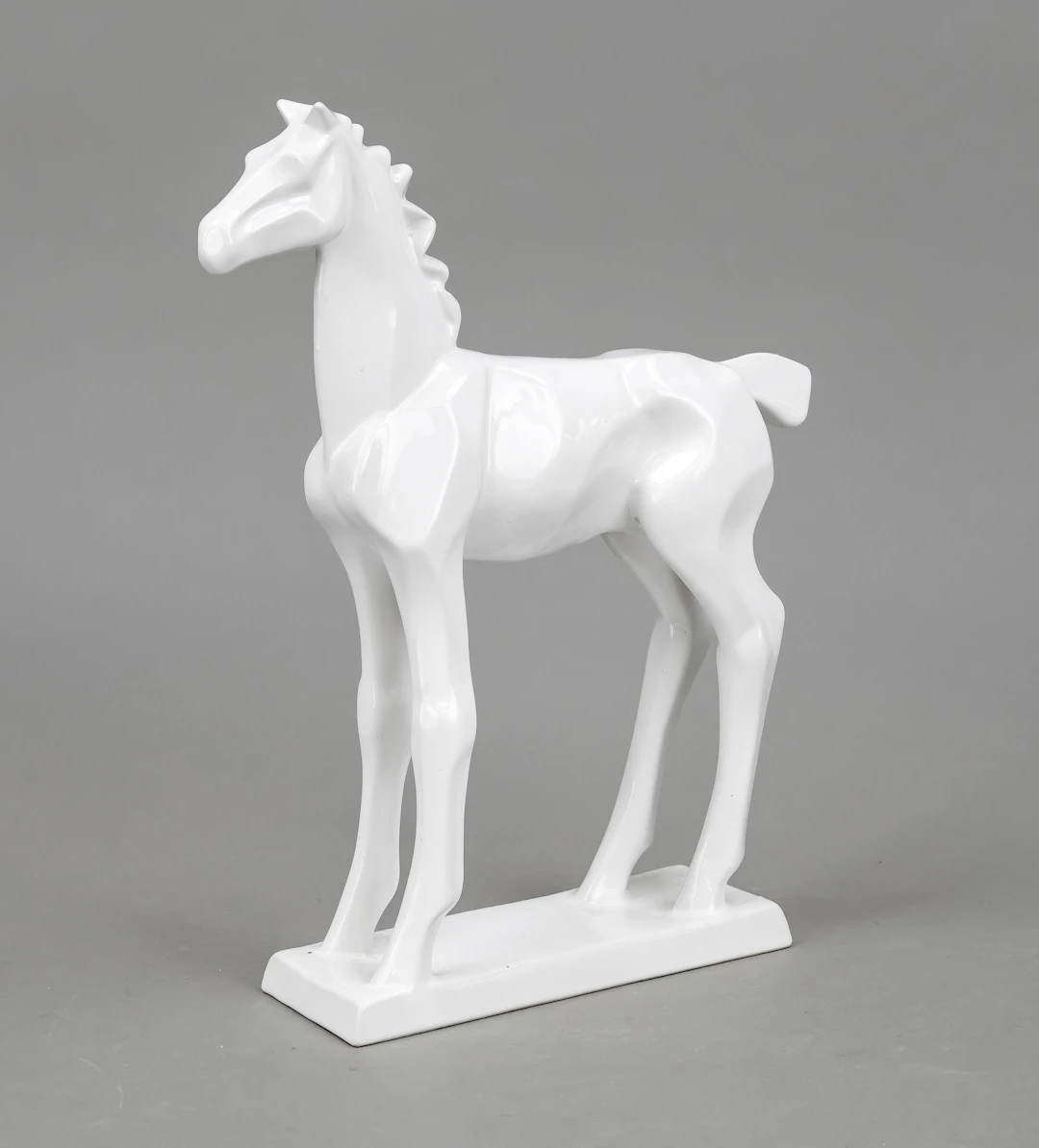 Kubistisch stehendes Pferd, Majol